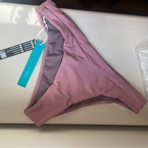 Alanna orchid bottoms brand new